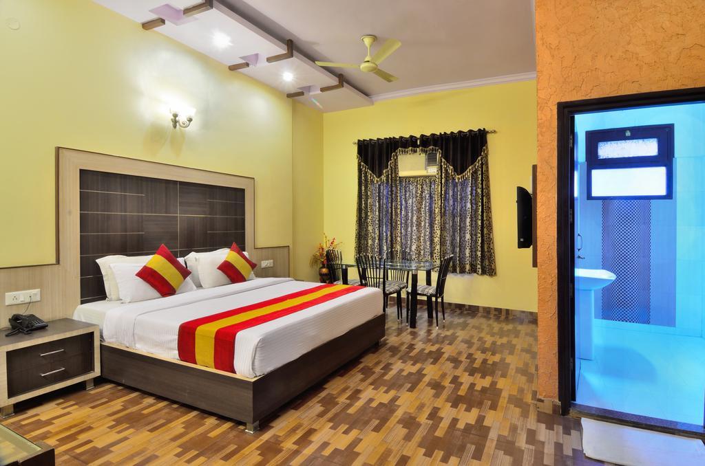 Hotel Roopa International Amritsar Exterior photo