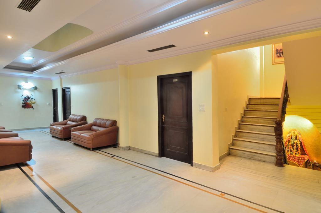 Hotel Roopa International Amritsar Exterior photo
