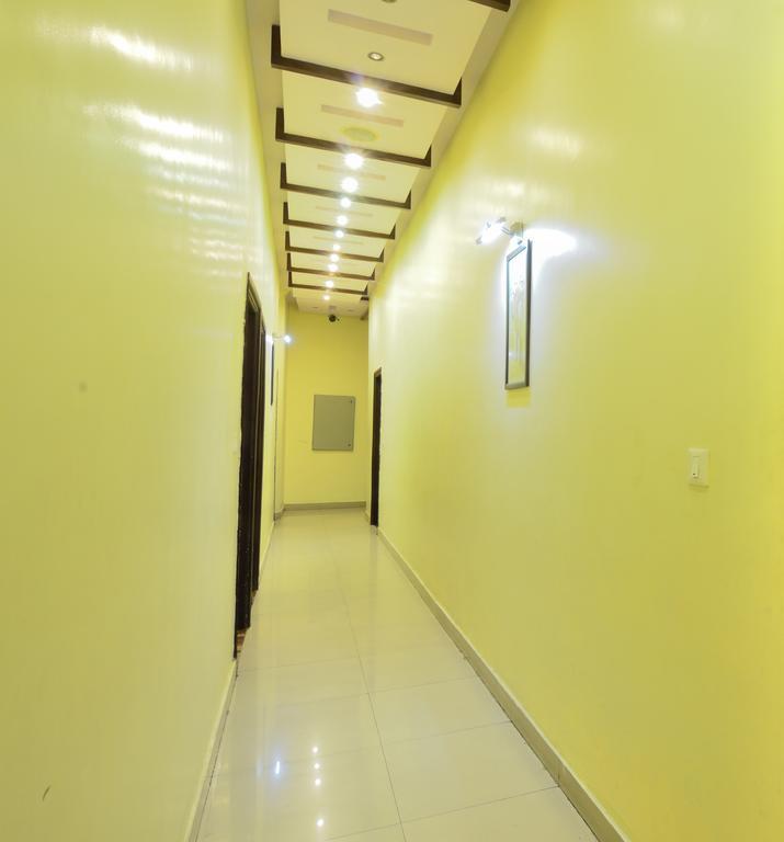 Hotel Roopa International Amritsar Exterior photo